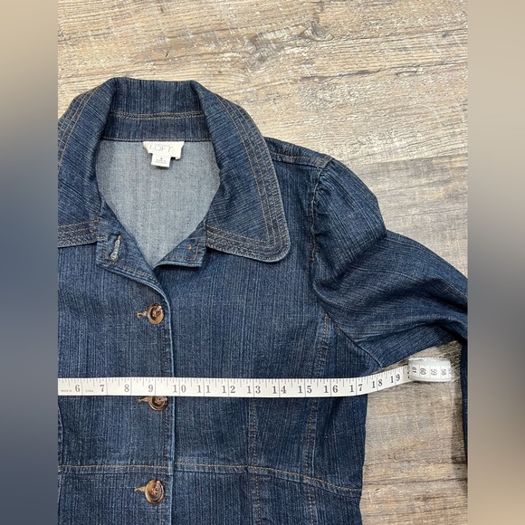 Ann Taylor Loft Button Front Denim Jacket Size 8 - Picture 11 of 12